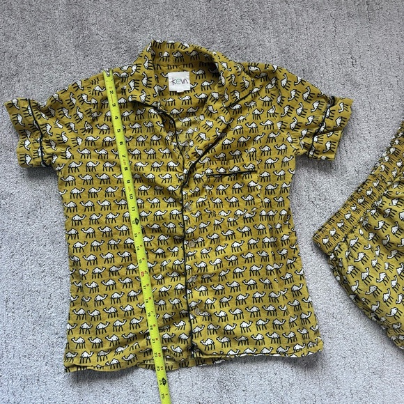 Keva Camel Print Pajama Set Women’s M Mustard Yellow Button Up Shorts - Picture 10 of 14